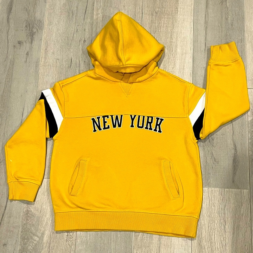 Zara Hoodie Boys 7Y / 122cm